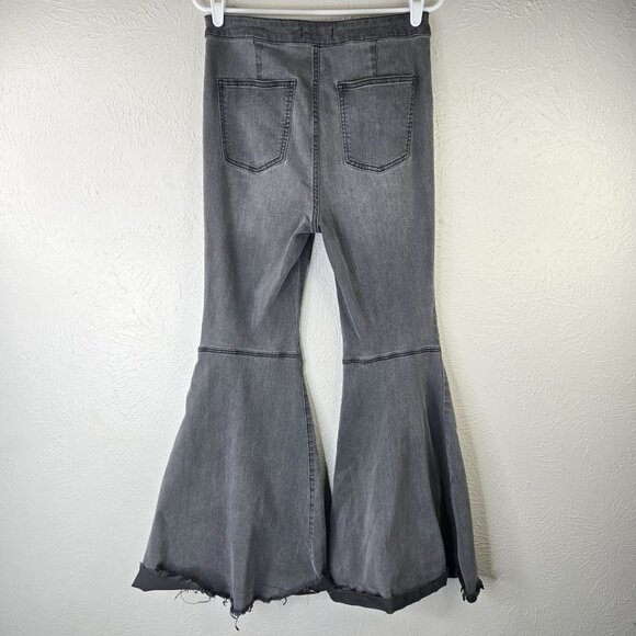 Free People Flare Jeans 31 High Waisted Faded Wash Stretch Bell Bottom Denim - Picture 2 of 12
